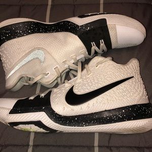 Kyrie 3